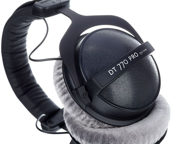 Студійні навушники Beyerdynamic DT 770 PRO 250 Ohm 23245 фото