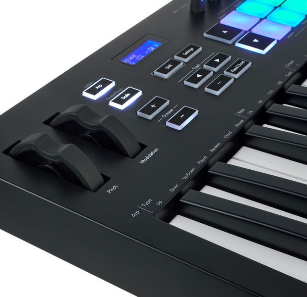 MIDI-клавіатура Novation Launchkey 37 MK3 23416 фото